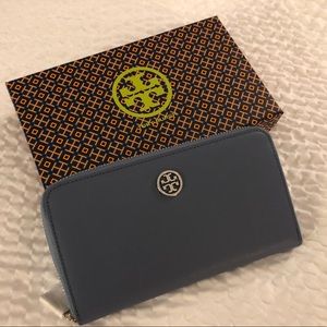 ❤️Authentic Tory Burch Wallert❤️